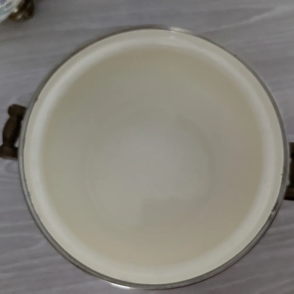 Vintage 80s/90s Floral Enamelware Pot with Matching Lid